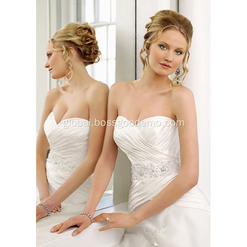 Chapel Train Wedding Dress A-line Sweetheart Strapless Satin Organza Lace Chapel Train Beading Ruffled Wedding Dress Manufactory